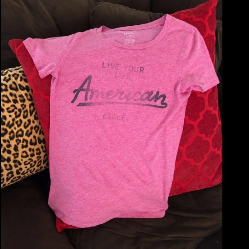 American Eagle “Favorite T”